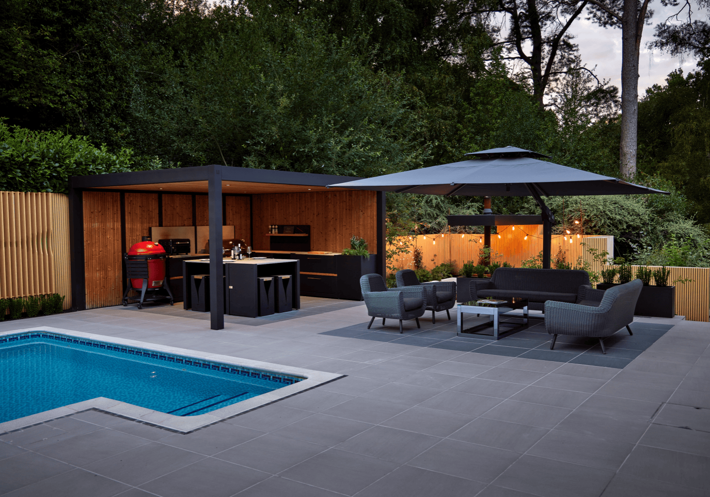 PCL Crowthorne garden lighting T2 2417 2